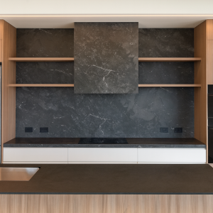 Laminam Planet Black